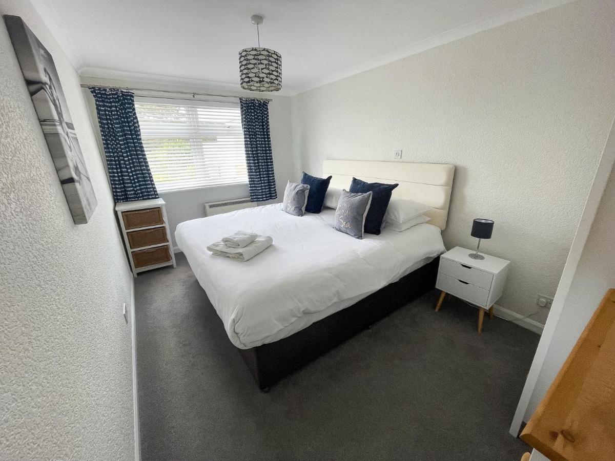 1 Chatsworth Riverscape Apartments - Riverview Apartment In Great Location With Free Parking Overlooking The Gannel Just A Short Walk From Newquays Incredible Beaches And Local Amenities New Quay Kültér fotó