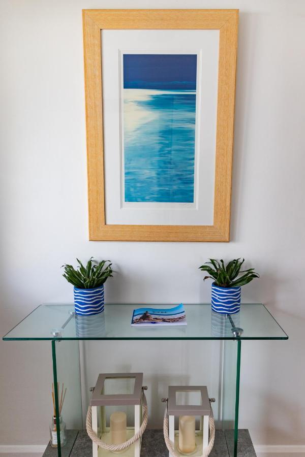 1 Chatsworth Riverscape Apartments - Riverview Apartment In Great Location With Free Parking Overlooking The Gannel Just A Short Walk From Newquays Incredible Beaches And Local Amenities New Quay Kültér fotó