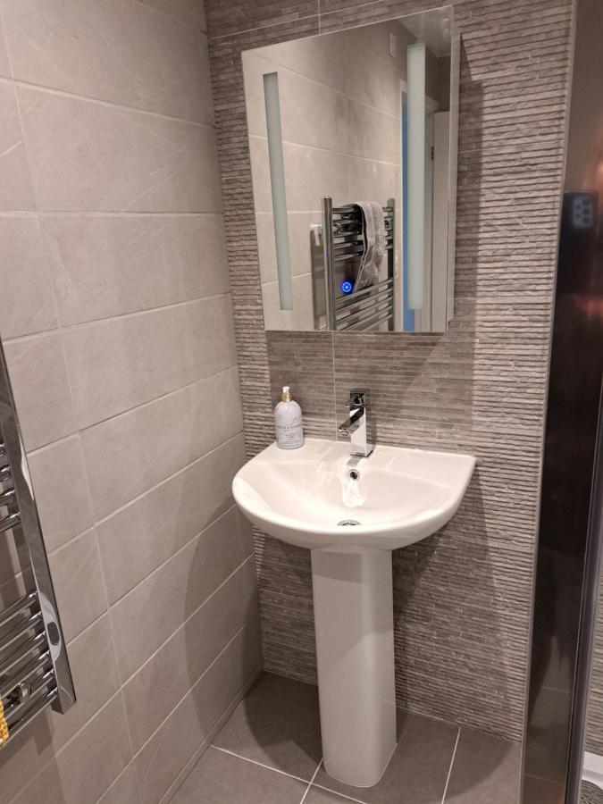 1 Chatsworth Riverscape Apartments - Riverview Apartment In Great Location With Free Parking Overlooking The Gannel Just A Short Walk From Newquays Incredible Beaches And Local Amenities New Quay Kültér fotó