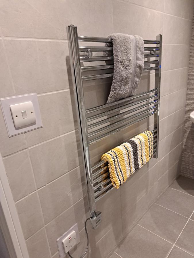 1 Chatsworth Riverscape Apartments - Riverview Apartment In Great Location With Free Parking Overlooking The Gannel Just A Short Walk From Newquays Incredible Beaches And Local Amenities New Quay Kültér fotó